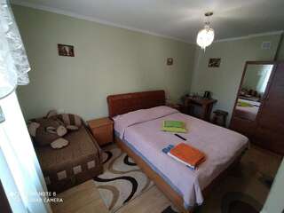 Гостевой дом Sadyba Margaryta Трускавец Двухместный номер с 1 кроватью и собственной ванной комнатой-4